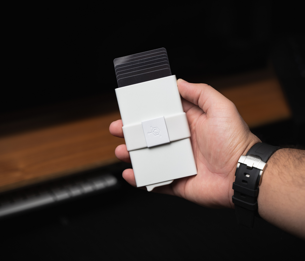 CODE 118 WALLET